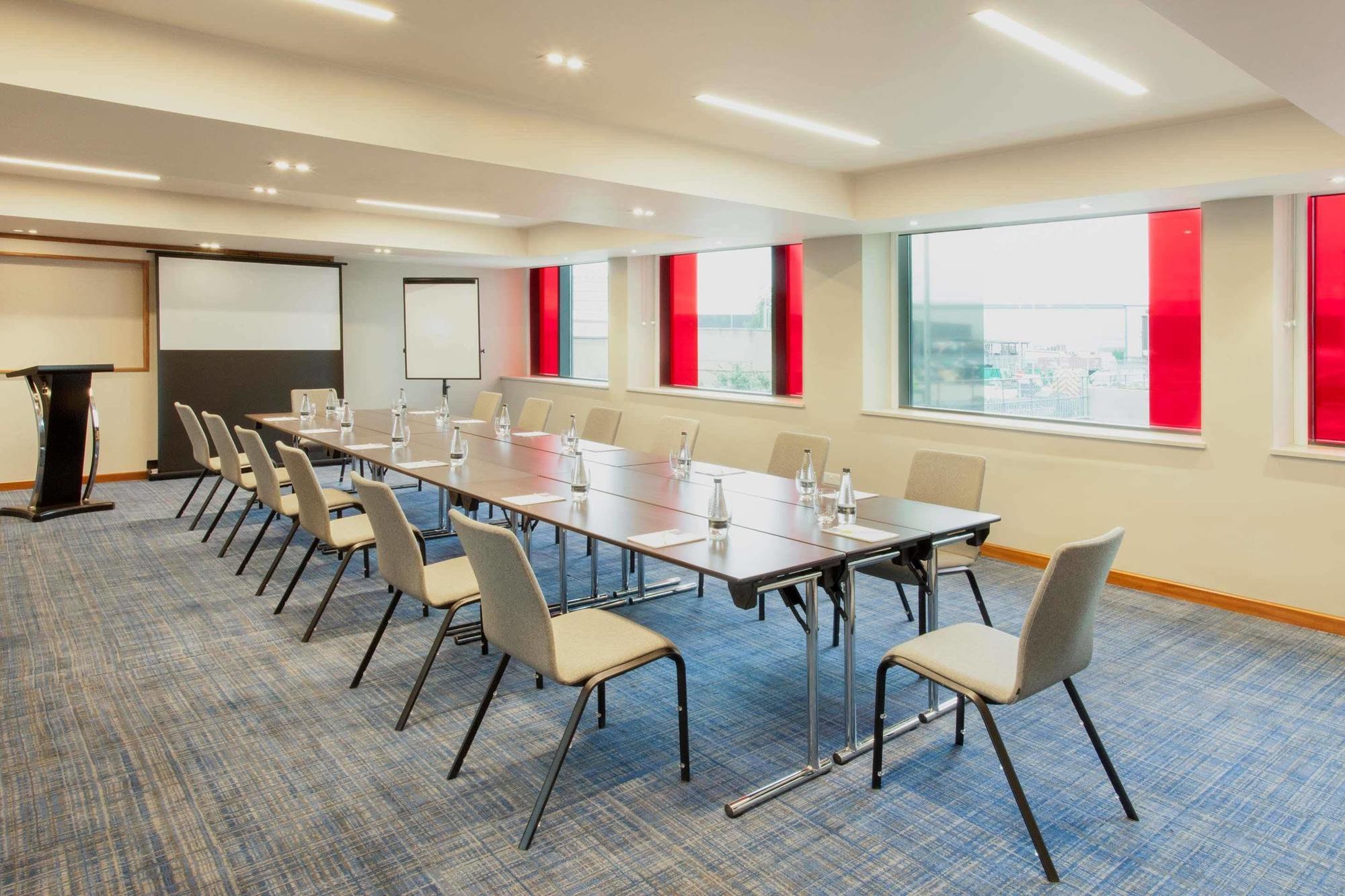 Hyatt Place West London Hayes Hayes  Exterior photo