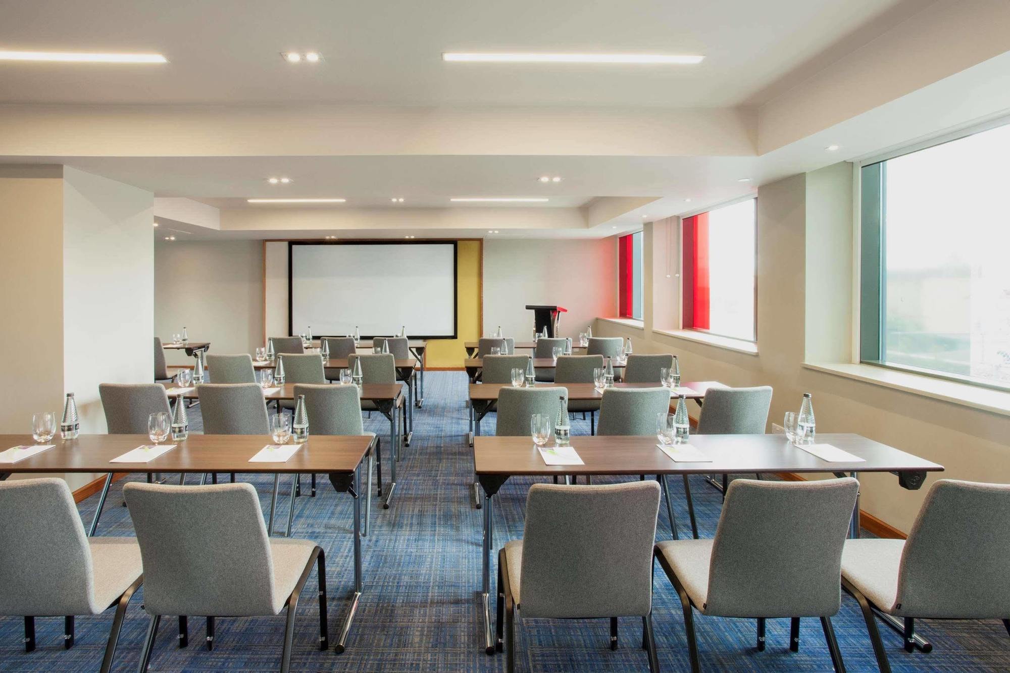 Hyatt Place West London Hayes Hayes  Exterior photo